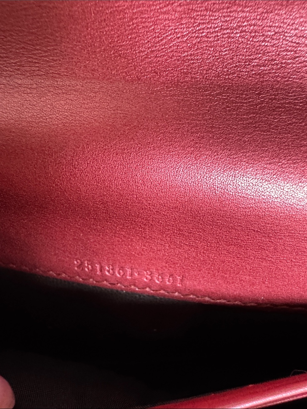 Gucci Raspberry GG Heart Continental Wallet with Gold Accent - Picture 6 of 13
